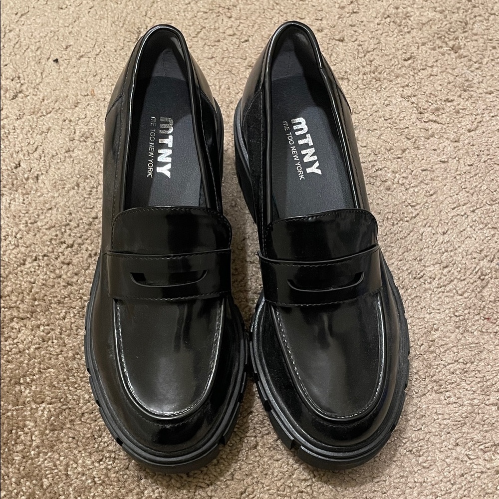 MTNY Me Too New York Black Loafers